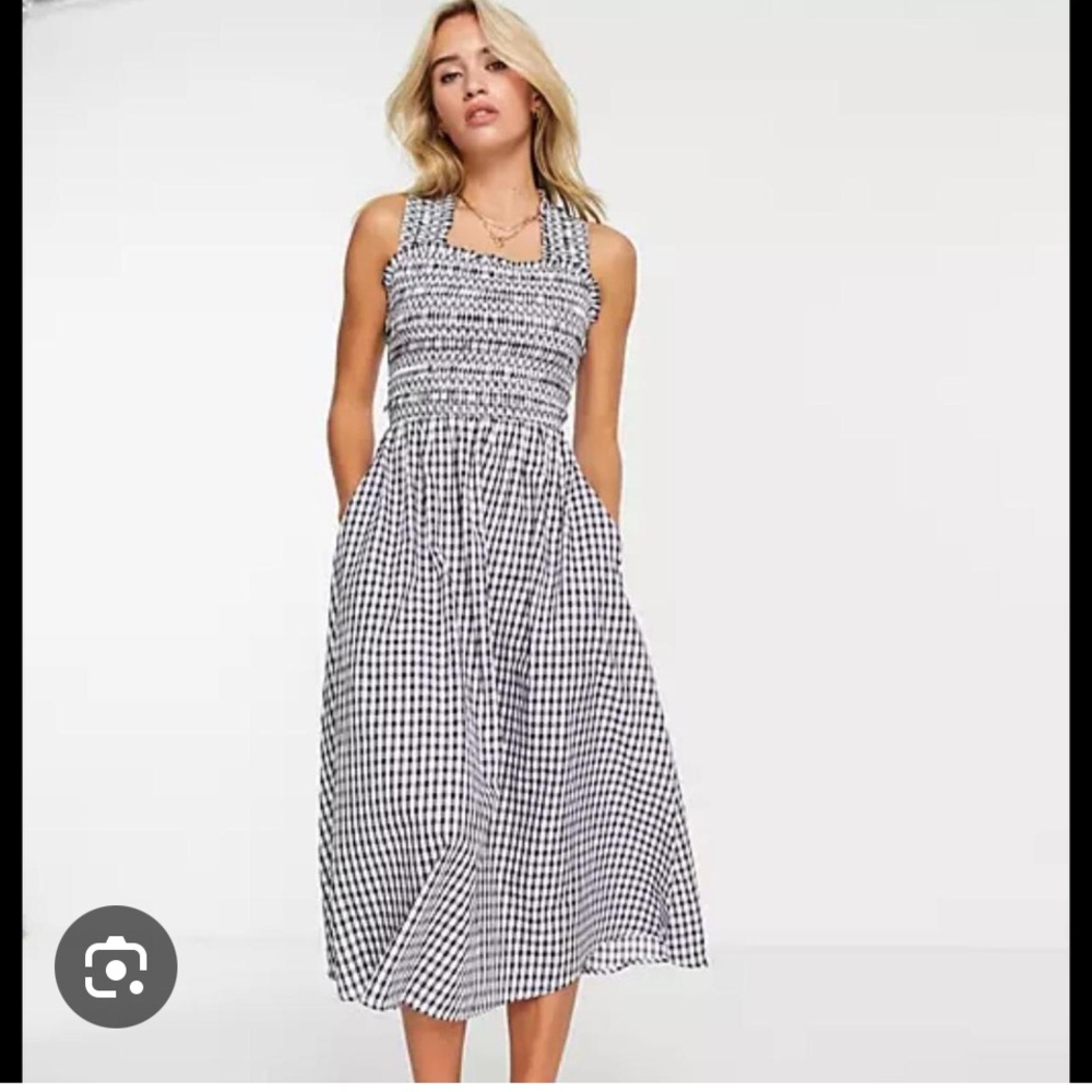 Mango Troya navy smocked gingham sundress criss cross back. Size M/8 UK S/4 US.